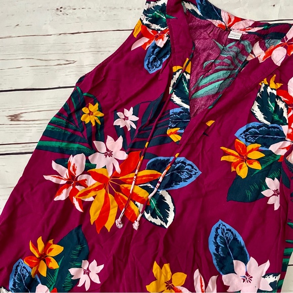 Old Navy purple floral Hawaiian dress - Picture 4 of 7